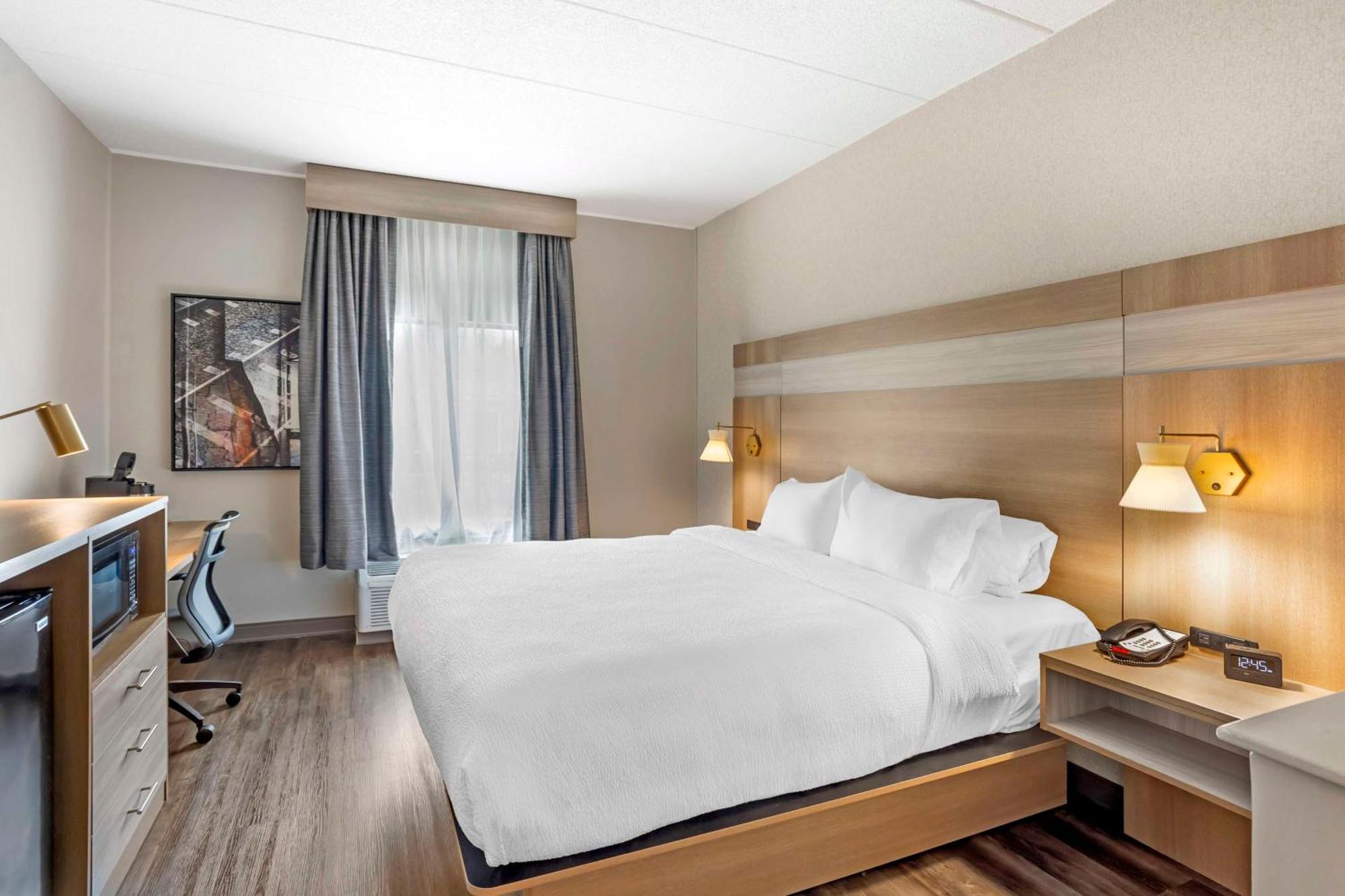 Best Western Plus Heritage Rail Inn & Suites York Exterior photo
