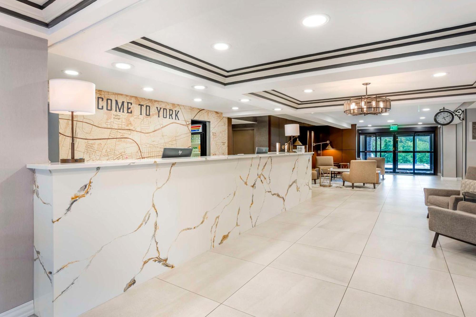 Best Western Plus Heritage Rail Inn & Suites York Exterior photo