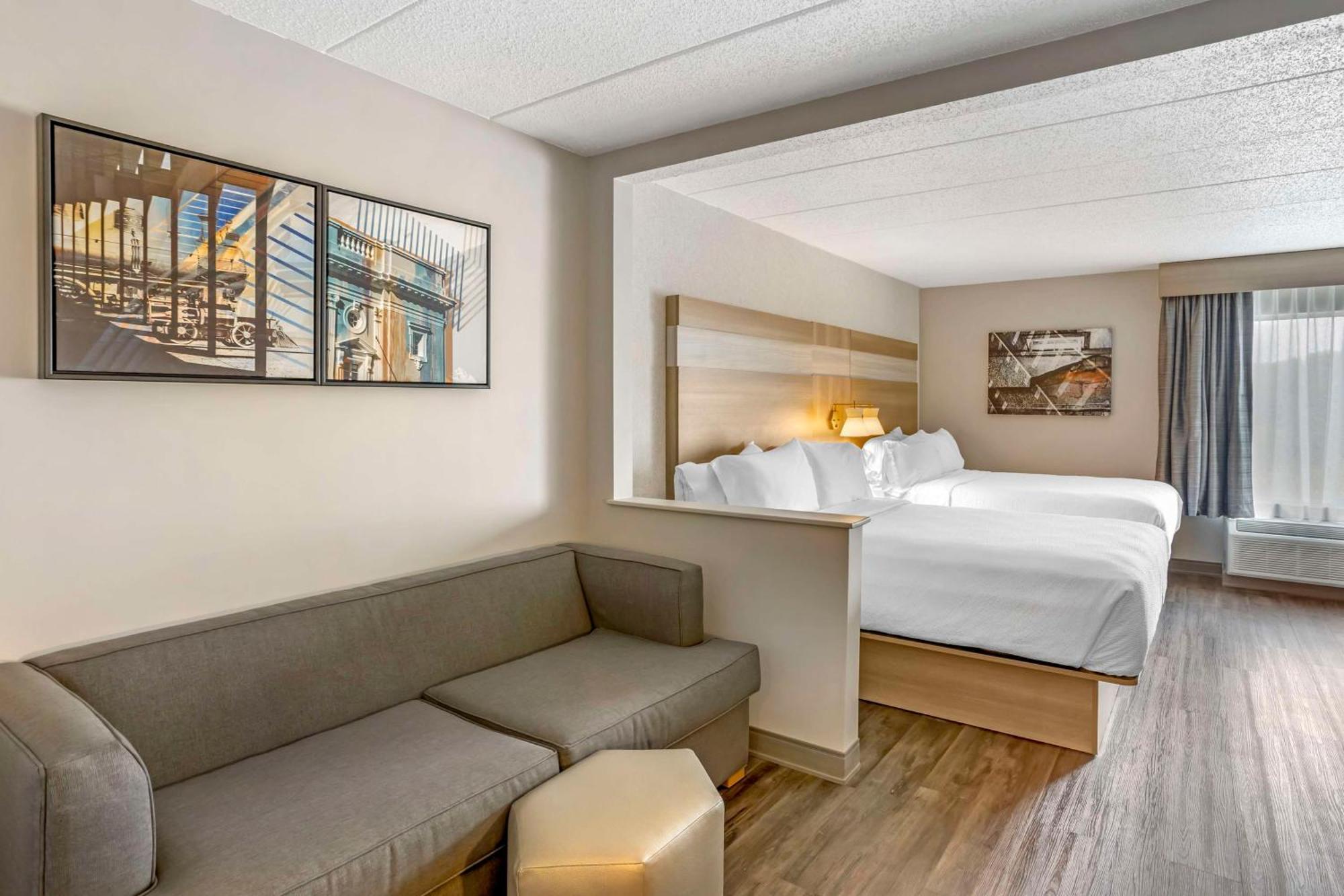Best Western Plus Heritage Rail Inn & Suites York Exterior photo